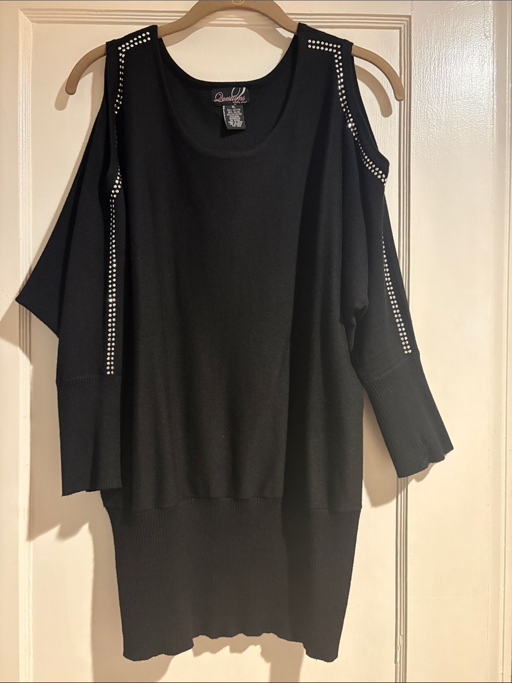 Qwear Black Cold-Shoulder Studded Knit Top